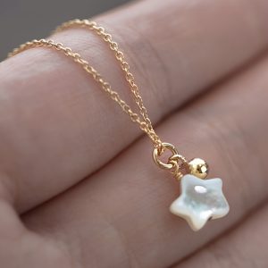 S925 Star Pendant necklace, personalized and simple fashion luxury jewelry, gifts for boyfriends and girlfriends.